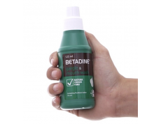 Nước súc miệng Betadine chai 125ml