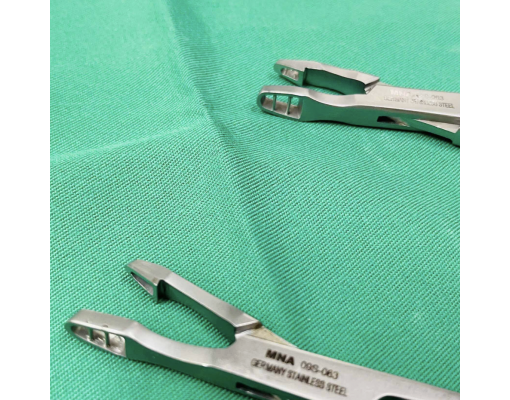 Kìm cắt sinh thiết Denis Browne Tonsil Holding Forceps